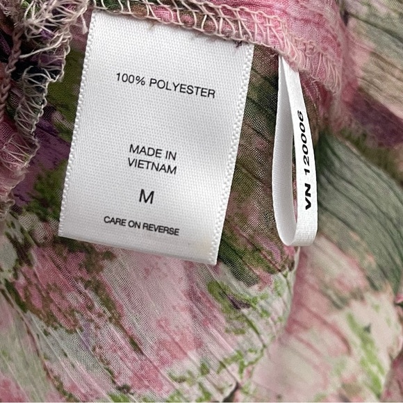 NEW YORK & COMPANY LAVENDER, PINK, & GREEN LONG SLEEVE RUFFLE LIGHTWEIGHT TOP - Picture 7 of 10